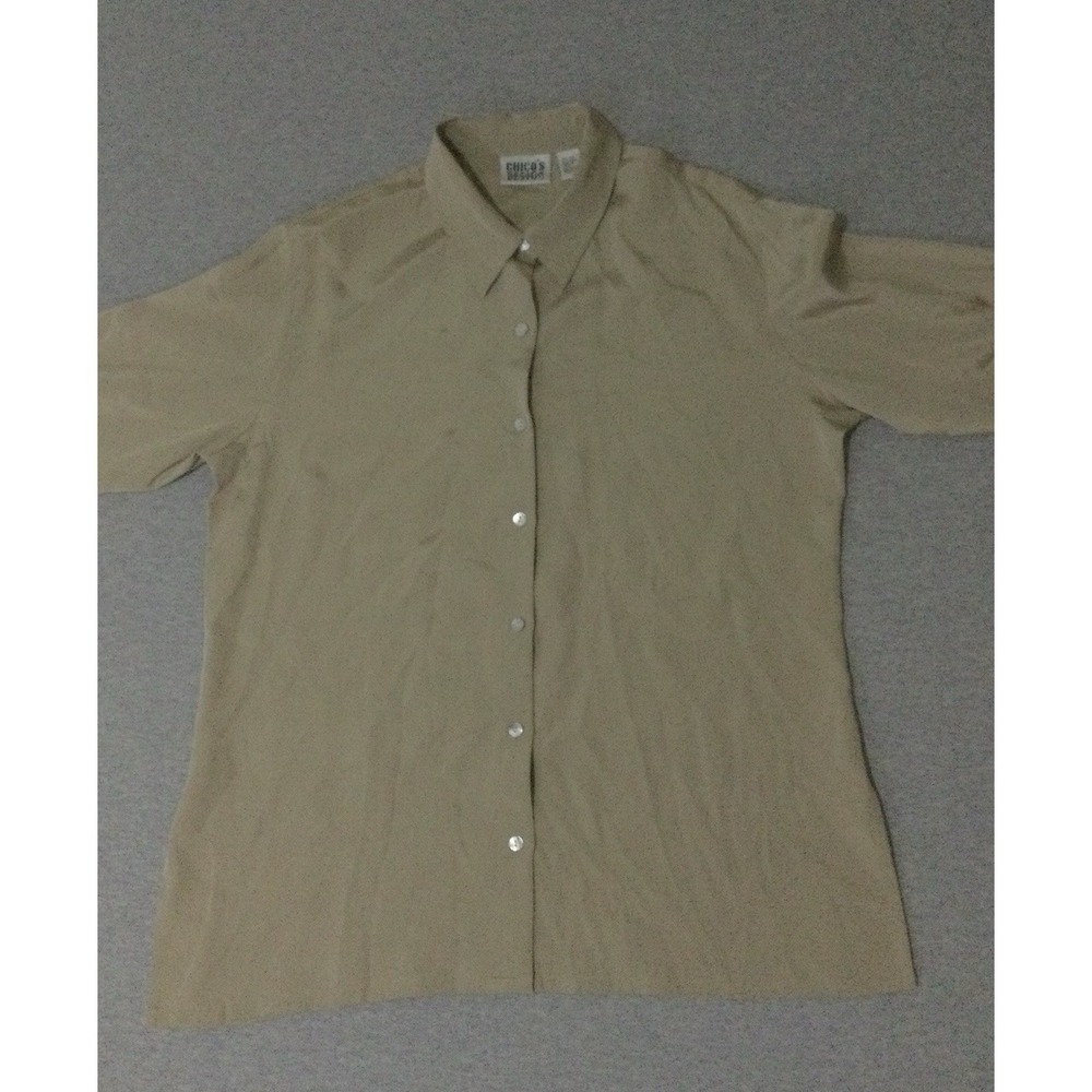 Chicos design Silk 95% spandex 5% Collared Button down Blouse side slit